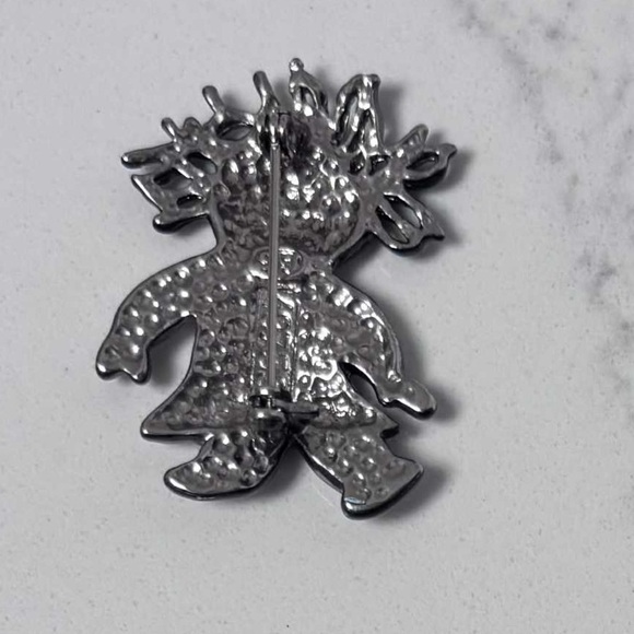 Vintage Signed SFJ Brooch Pin Metal Black White Enamel Girl Kid In Dress 1.5” - Picture 2 of 2